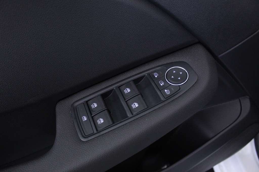 mitsubishi-colt-2024-gasolina-999cc
