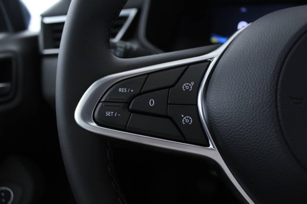 mitsubishi-colt-2024-gasolina-999cc