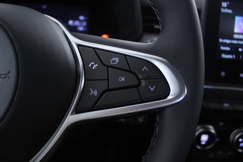 mitsubishi-colt-2024-gasolina-999cc