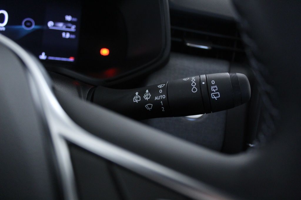 mitsubishi-colt-2024-gasolina-999cc