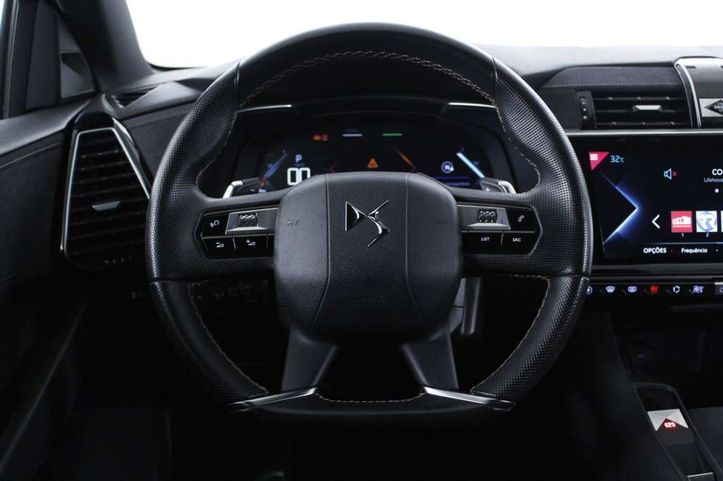 ds-ds-7-crossback-2022-hibrido-1598cc