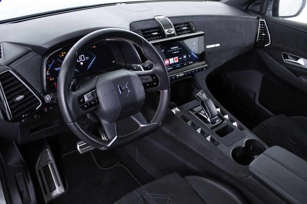 ds-ds-7-crossback-2022-hibrido-1598cc