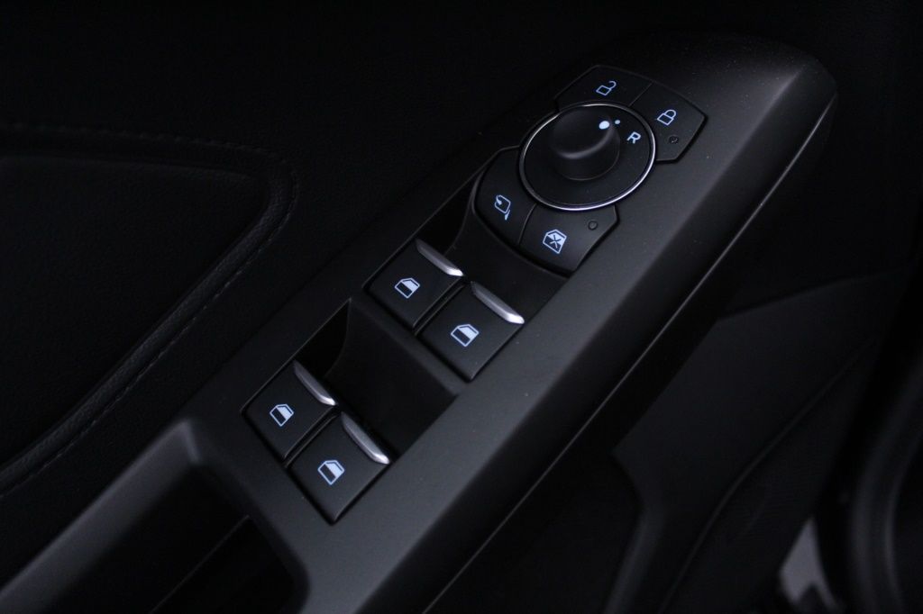 ford-focus-sw-2023-diesel-1499cc