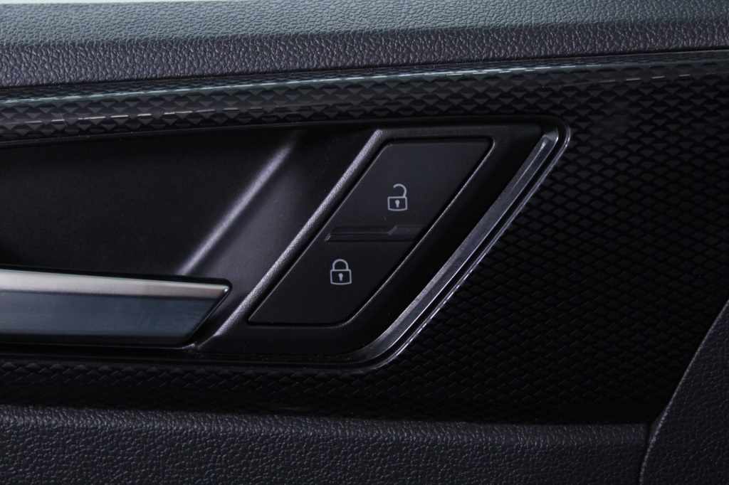 volkswagen-taigo-2024-gasolina-999cc