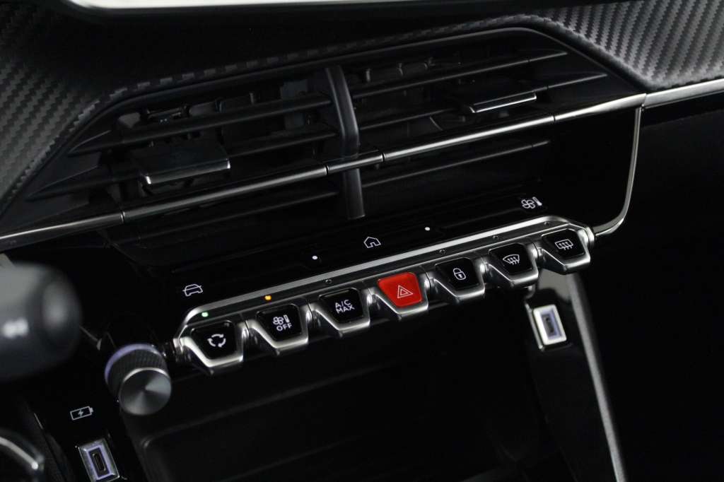 peugeot-208-2024-gasolina-1199cc