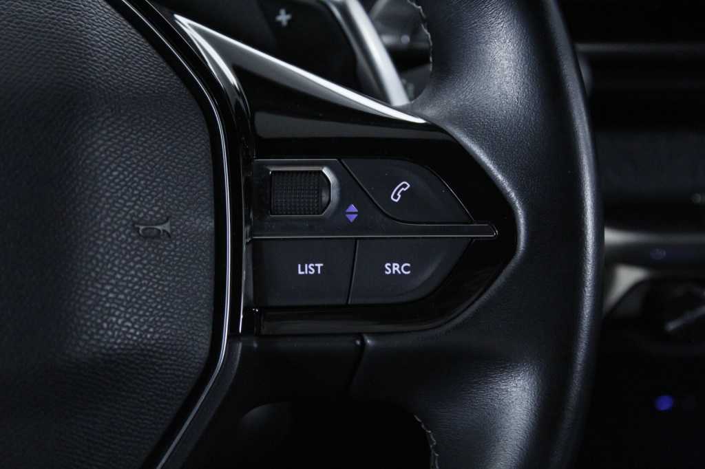 peugeot-3008-2023-diesel-1499cc