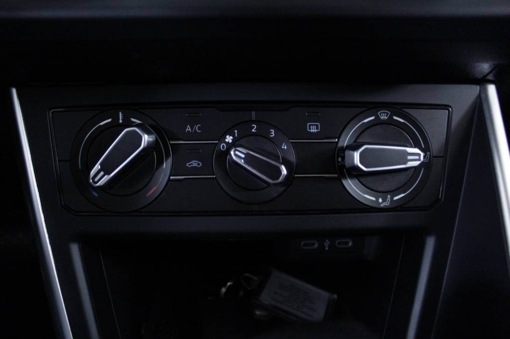 volkswagen-taigo-2025-gasolina-999cc