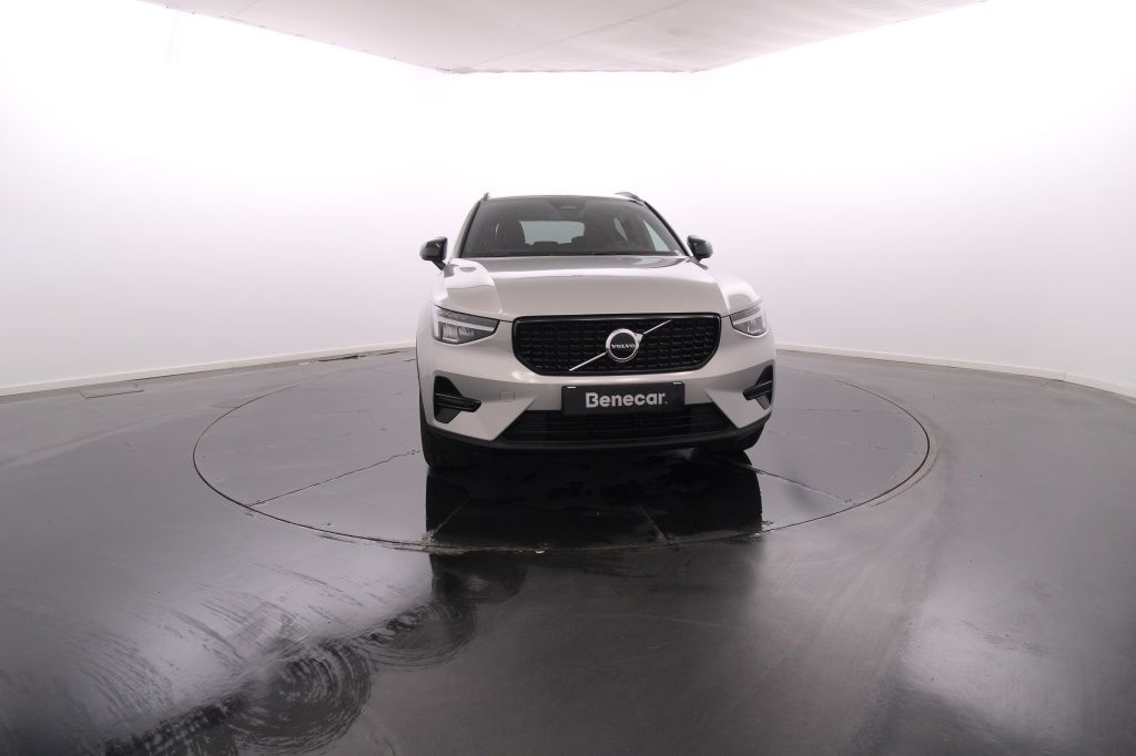 volvo-xc40-2025-hibrido-1969cc