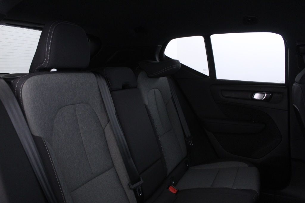 volvo-xc40-2025-hibrido-1969cc