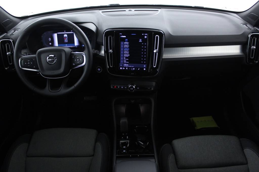 volvo-xc40-2025-hibrido-1969cc