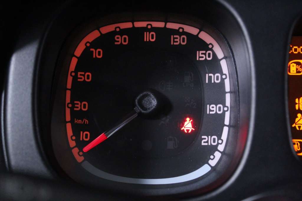 fiat-panda-2022-hibrido-999cc