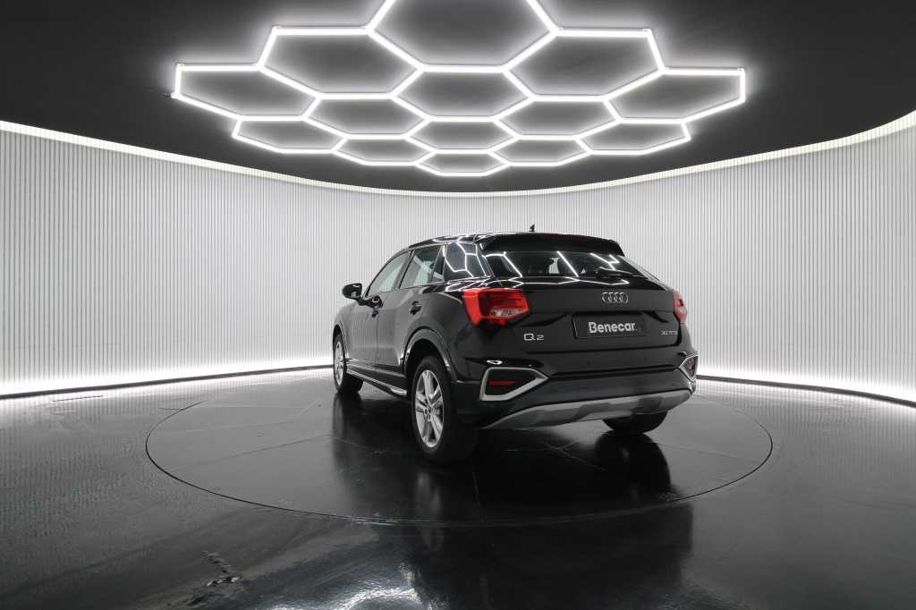 audi-q2-2025-gasolina-999cc