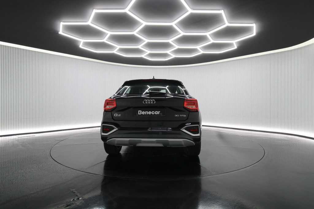 audi-q2-2025-gasolina-999cc