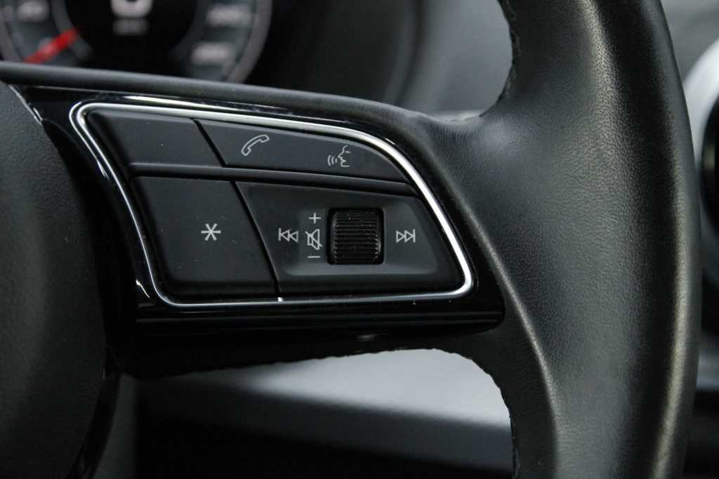 audi-q2-2025-gasolina-999cc