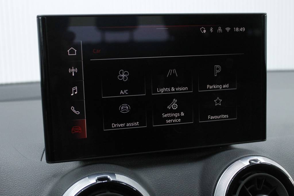 audi-q2-2025-gasolina-999cc