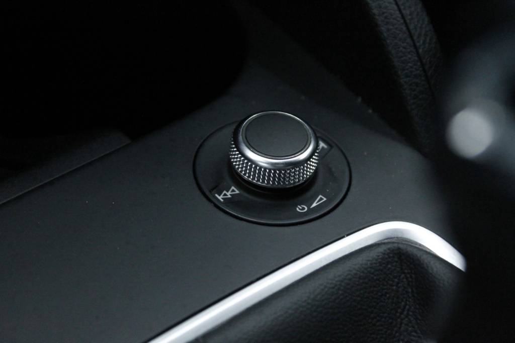 audi-q2-2025-gasolina-999cc