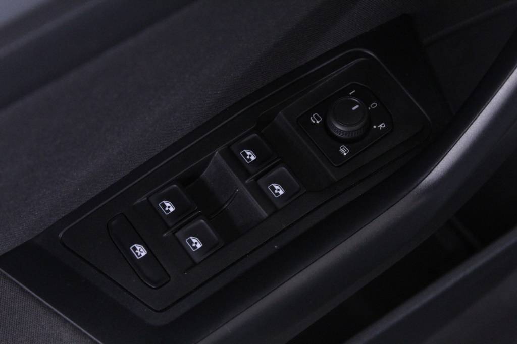 volkswagen-t-roc-2024-gasolina-999cc