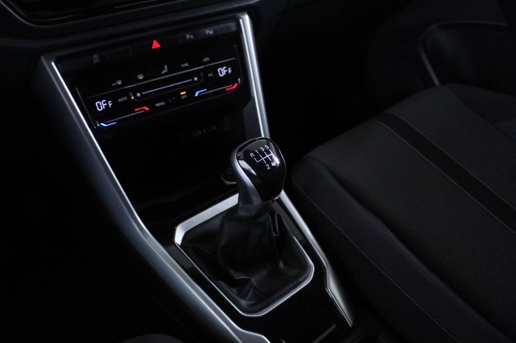 volkswagen-t-roc-2024-gasolina-999cc