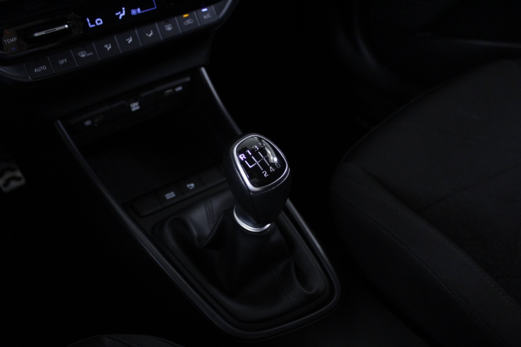 hyundai-bayon-2023-gasolina-998cc