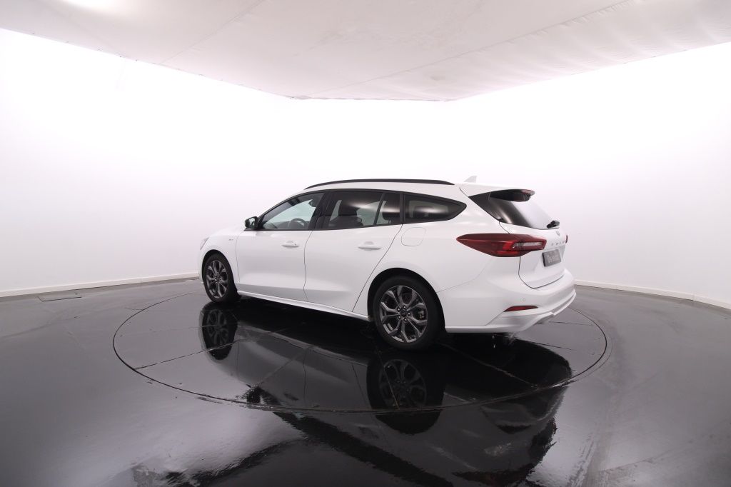 ford-focus-sw-2022-hibrido-999cc