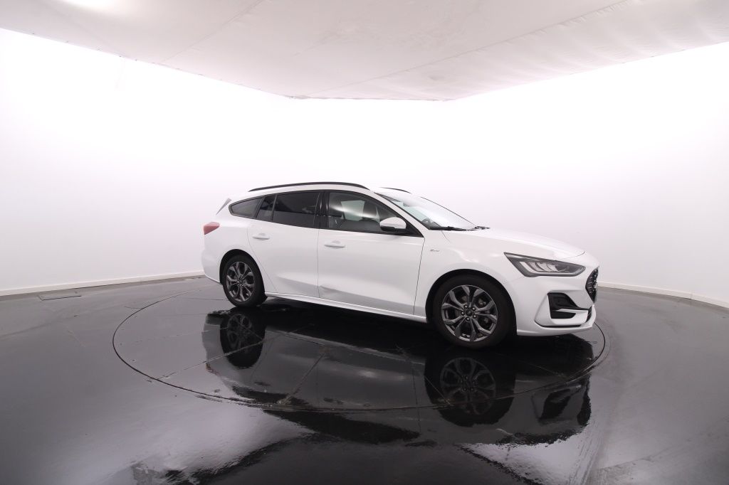 ford-focus-sw-2022-hibrido-999cc