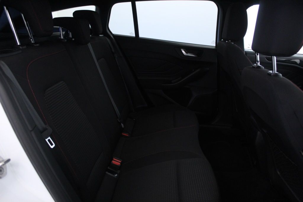 ford-focus-sw-2022-hibrido-999cc