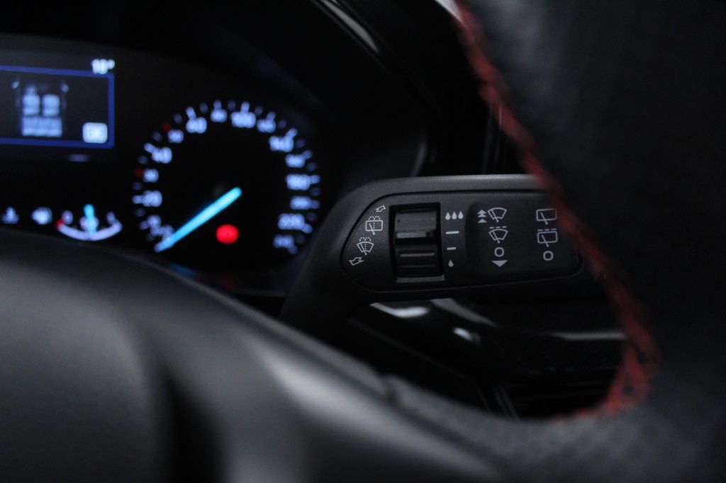 ford-focus-sw-2022-hibrido-999cc