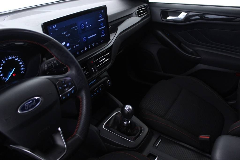ford-focus-sw-2022-hibrido-999cc