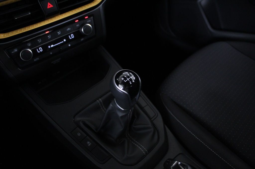 seat-ibiza-2024-gasolina-999cc