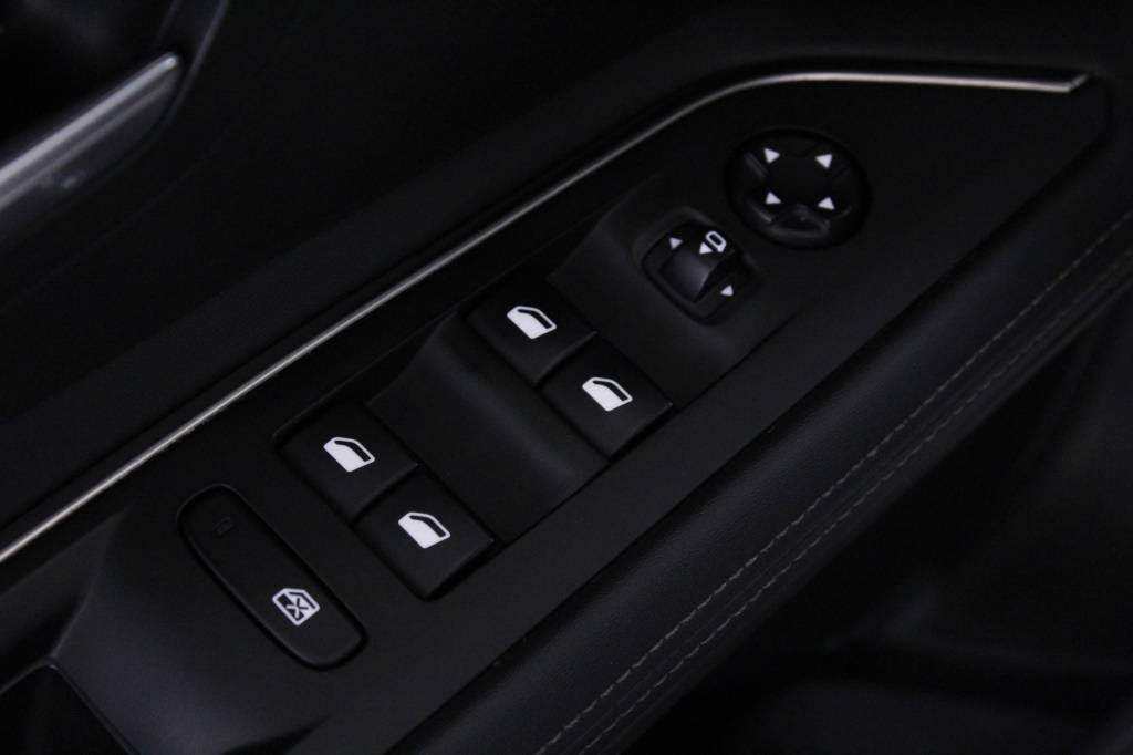 peugeot-3008-2019-diesel-1499cc