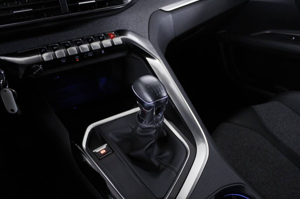peugeot-3008-2019-diesel-1499cc