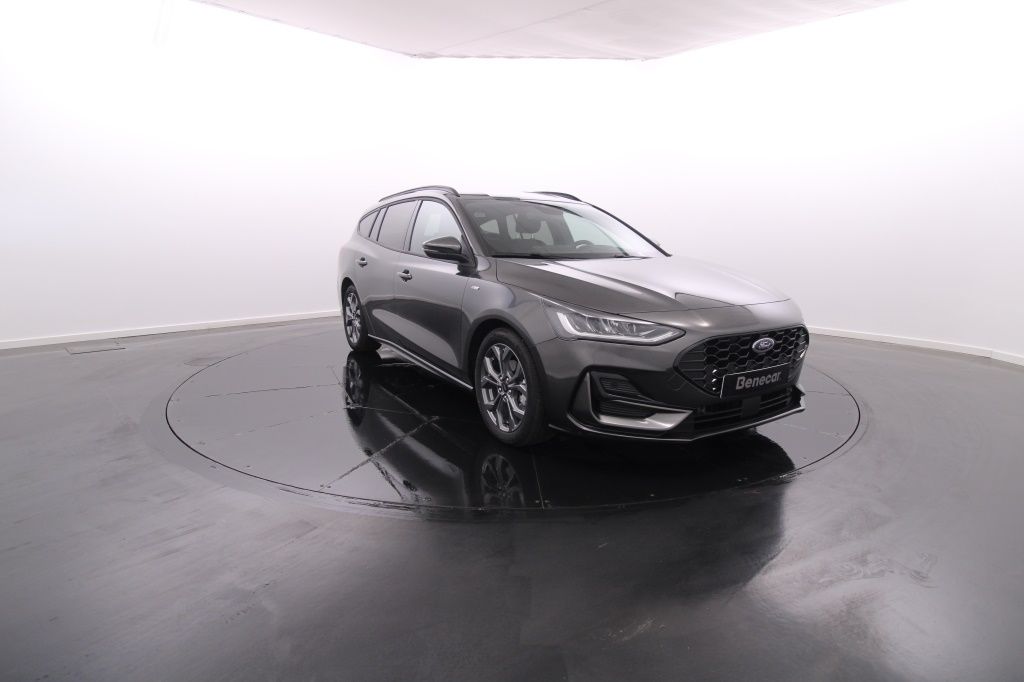ford-focus-sw-2023-diesel-1499cc