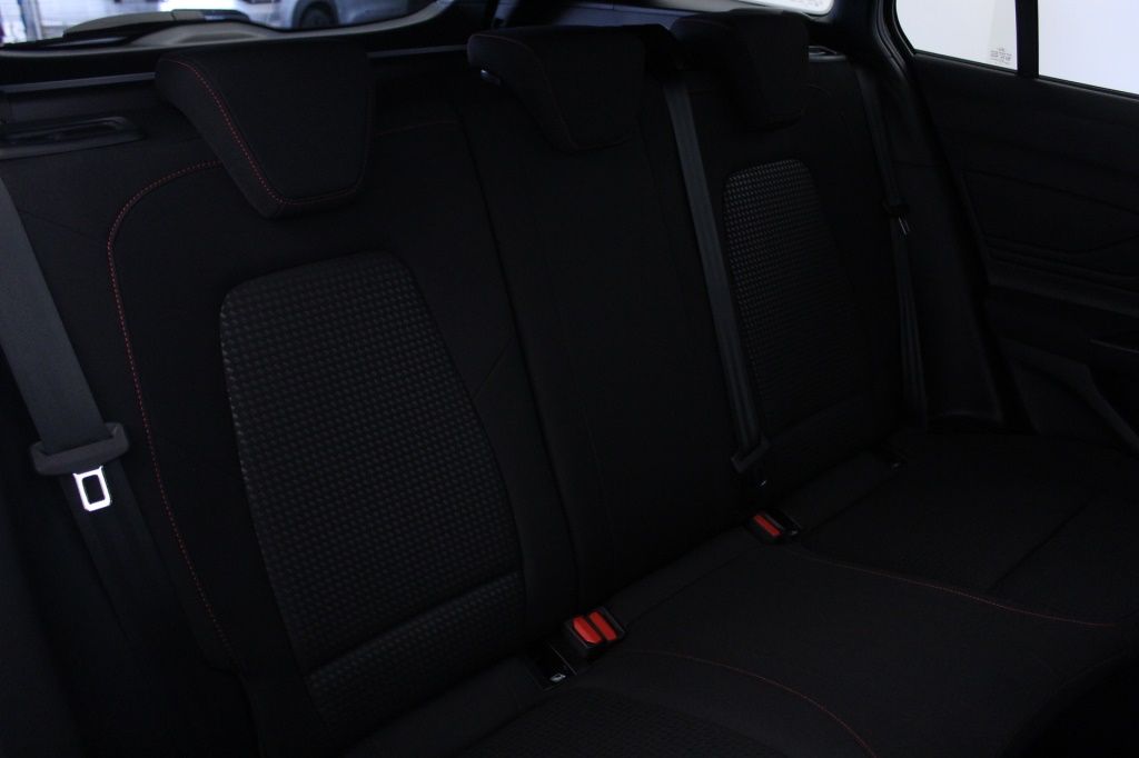 ford-focus-sw-2023-diesel-1499cc