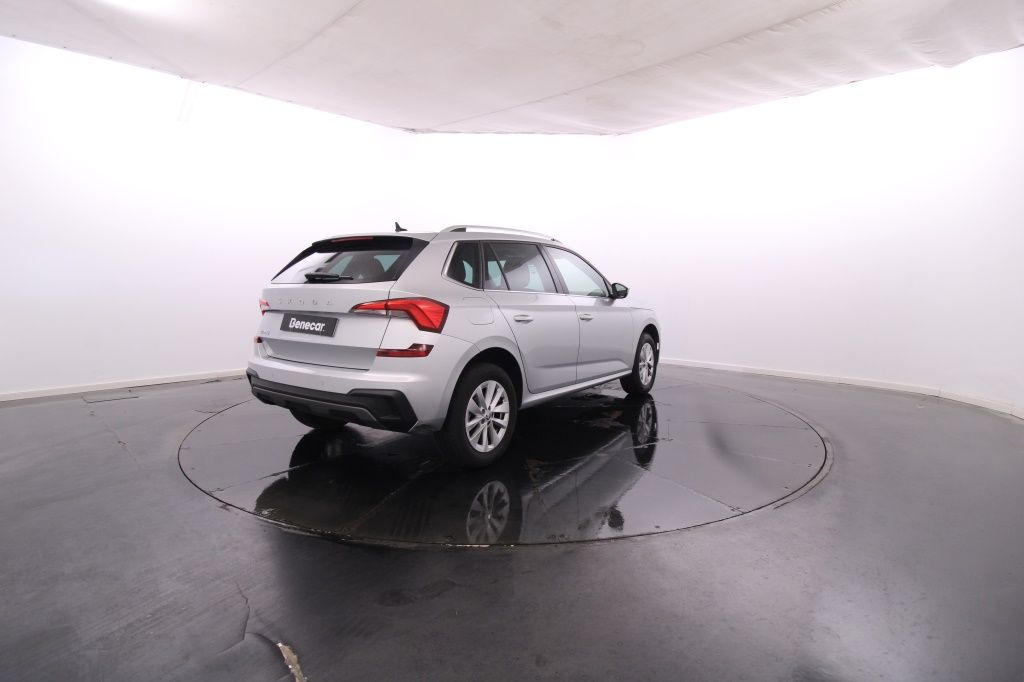 skoda-kamiq-2024-gasolina-999cc