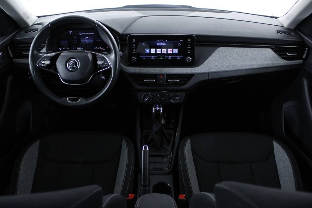 skoda-kamiq-2024-gasolina-999cc