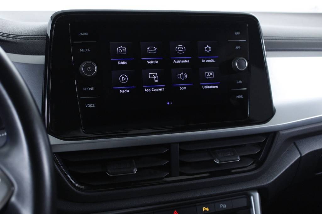volkswagen-t-roc-2024-gasolina-999cc