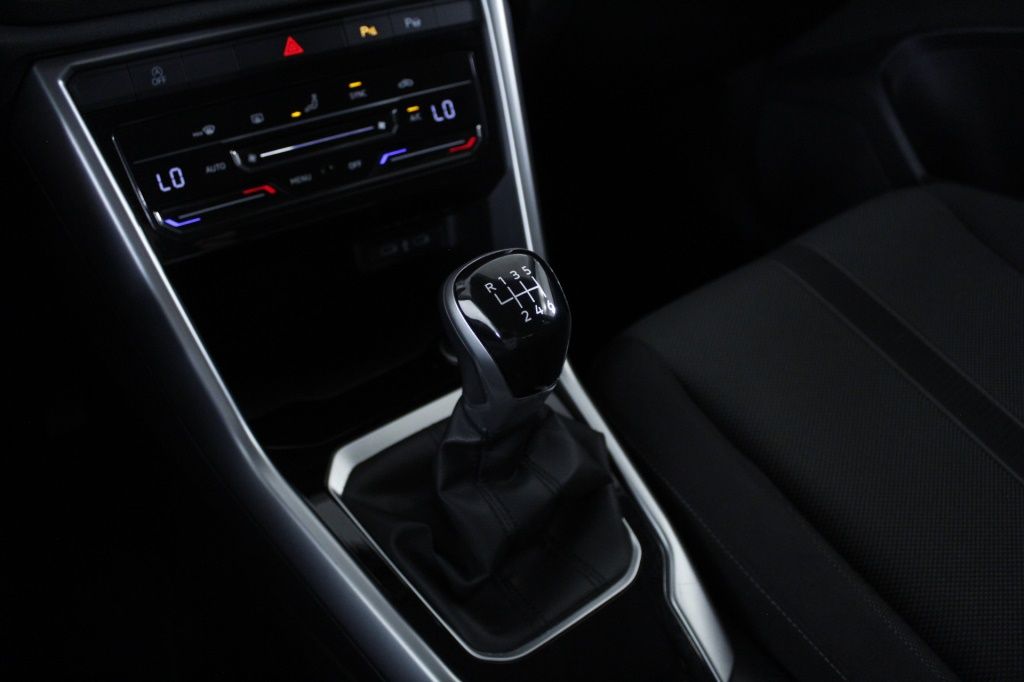 volkswagen-t-roc-2024-gasolina-999cc