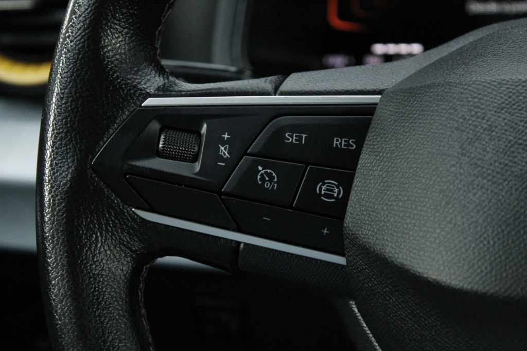 seat-arona-2024-gasolina-999cc