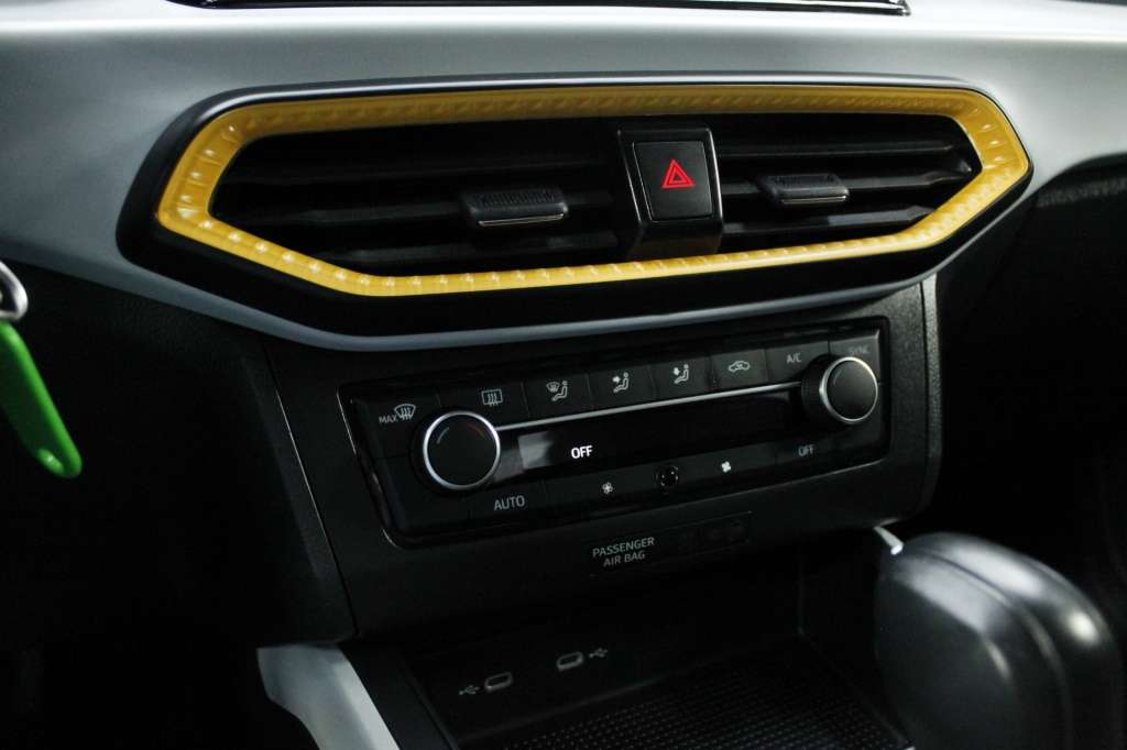 seat-arona-2024-gasolina-999cc