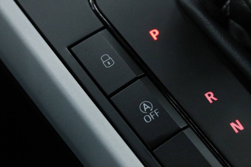 seat-arona-2024-gasolina-999cc