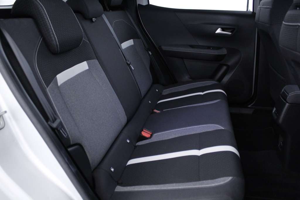 opel-frontera-2025-hibrido-1199cc