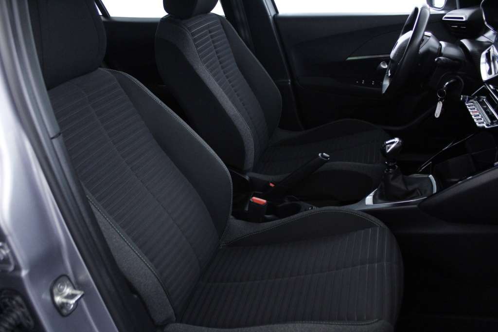 peugeot-2008-2024-gasolina-1199cc