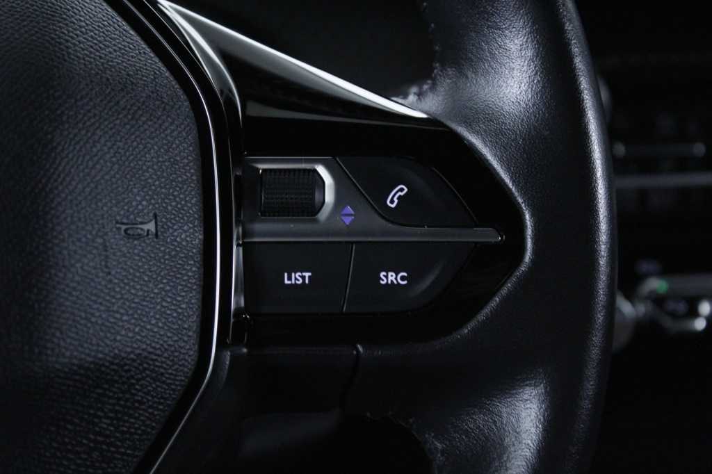 peugeot-2008-2024-gasolina-1199cc