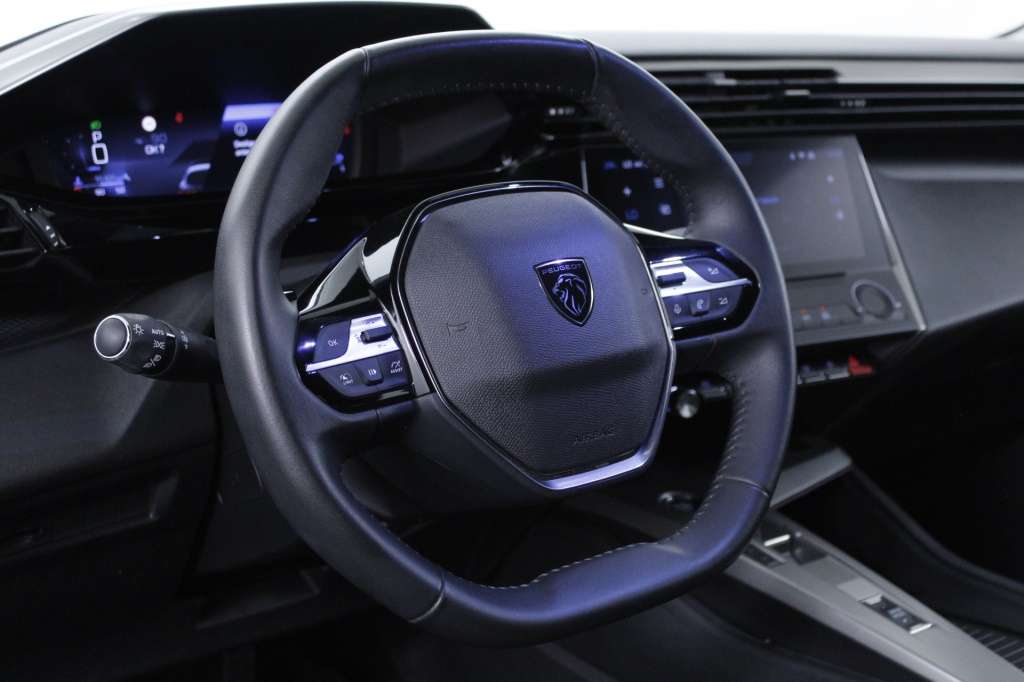 peugeot-308-2025-hibrido-1199cc
