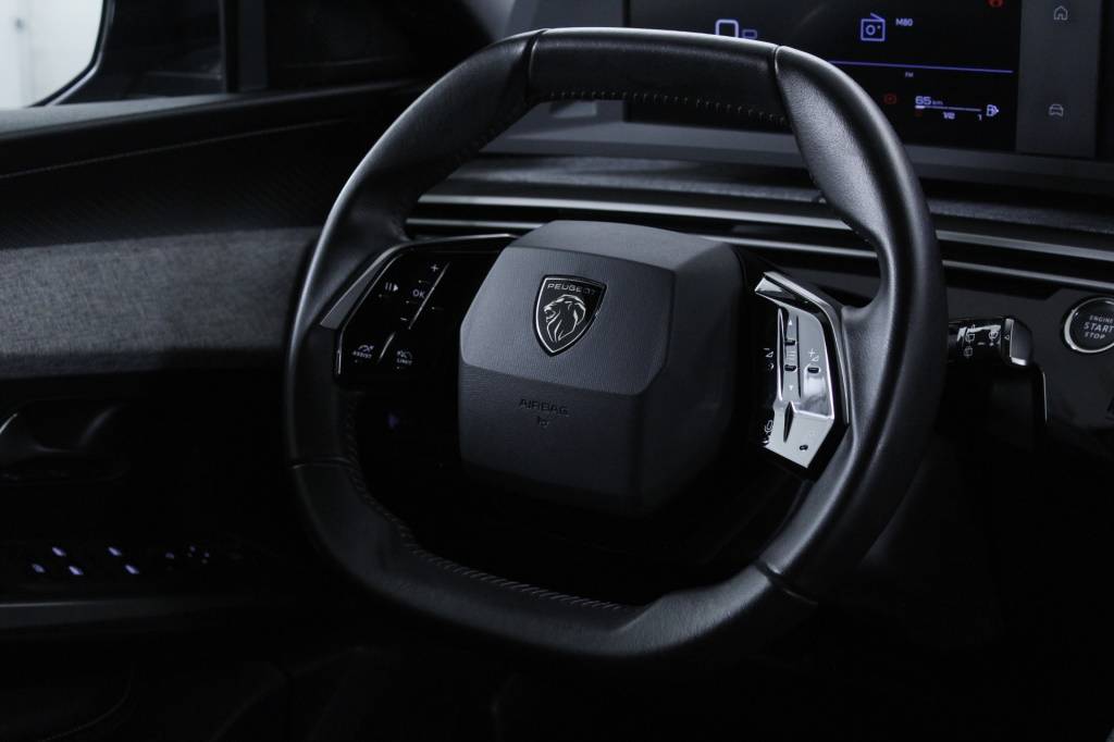 peugeot-5008-2025-hibrido-1199cc