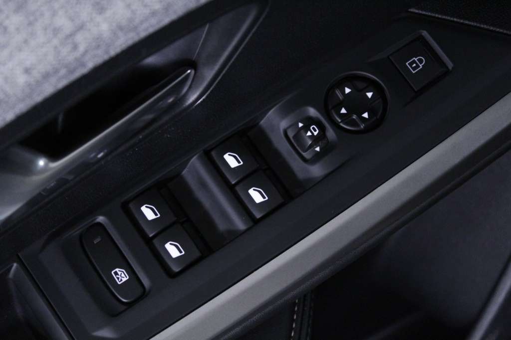 peugeot-5008-2025-hibrido-1199cc