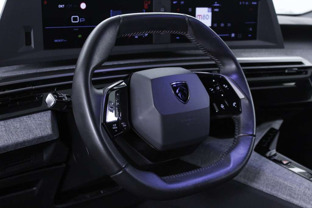 peugeot-5008-2025-hibrido-1199cc