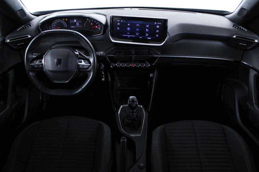 peugeot-2008-2024-gasolina-1199cc