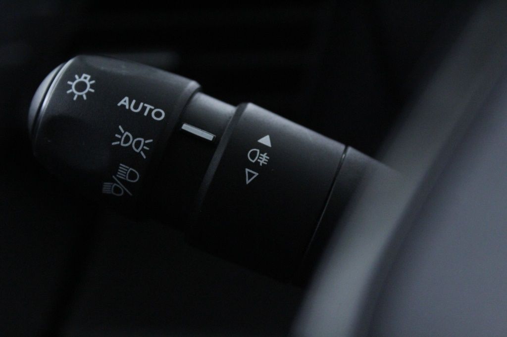 peugeot-2008-2024-gasolina-1199cc