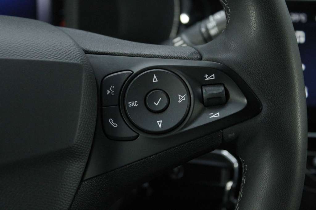 opel-corsa-2024-gasolina-1199cc